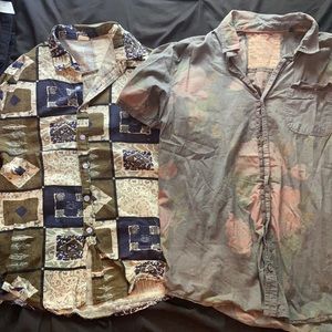 2 Short Sleeve Button Downs (Large)